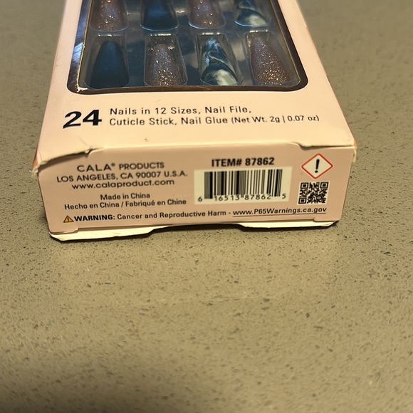 NEW Cala Glue on Nails Press on Nails Duo Black & Gold, Nude Pink - Picture 6 of 6